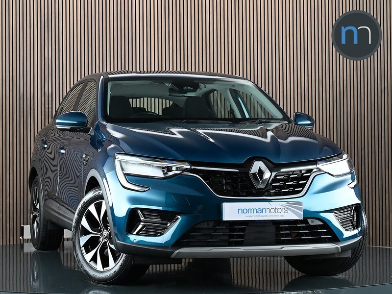 2021 Renault Arkana 1.6 E-TECH Iconic SUV 5dr Petrol Hybrid Auto 2WD Euro 6 (s/s) (145 bhp) photo