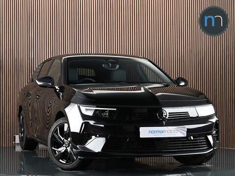 Vauxhall Astra MultiJetII 35 Chassis Cab 2.3 Automatic Diesel