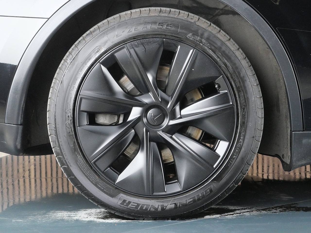 Used 2023 Tesla Model Y SUV 5dr Electric Auto RWD (346 ps) For Sale ...