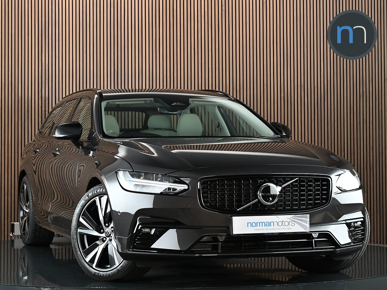 Volvo V90