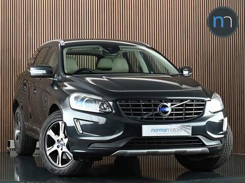 Volvo XC60 1.5h T4 Recharge 10.7kWh Plus SUV 5dr Petrol Plug-in Hybrid Auto Euro 6 (s/s) (211 ps)