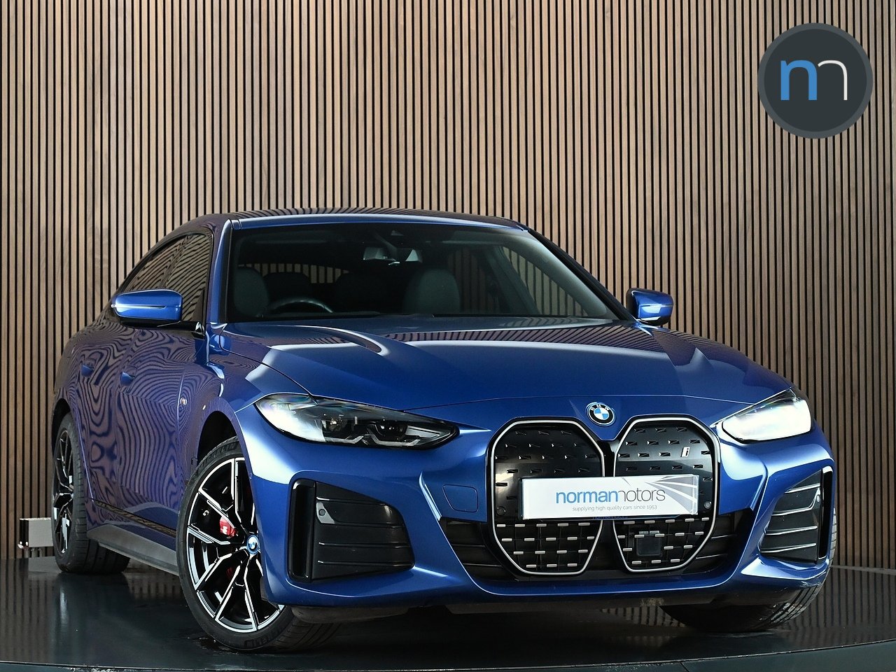 BMW i4