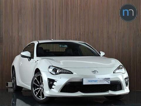 Toyota GT86 1.5 C200 MHEV AMG Line (Premium Plus) Coupe 2dr Petrol G-Tronic+ Euro 6 (s/s) (198 ps)