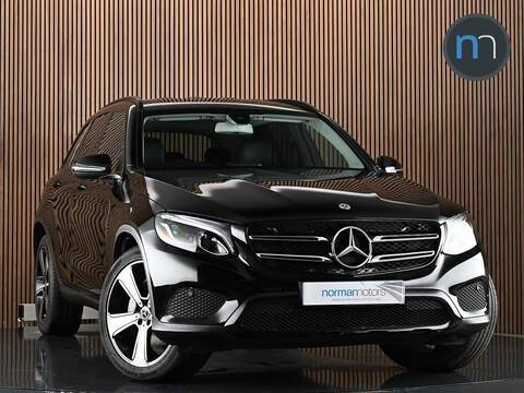 Mercedes-Benz GLC A200 AMG Line Hatchback 1.3 Automatic Petrol