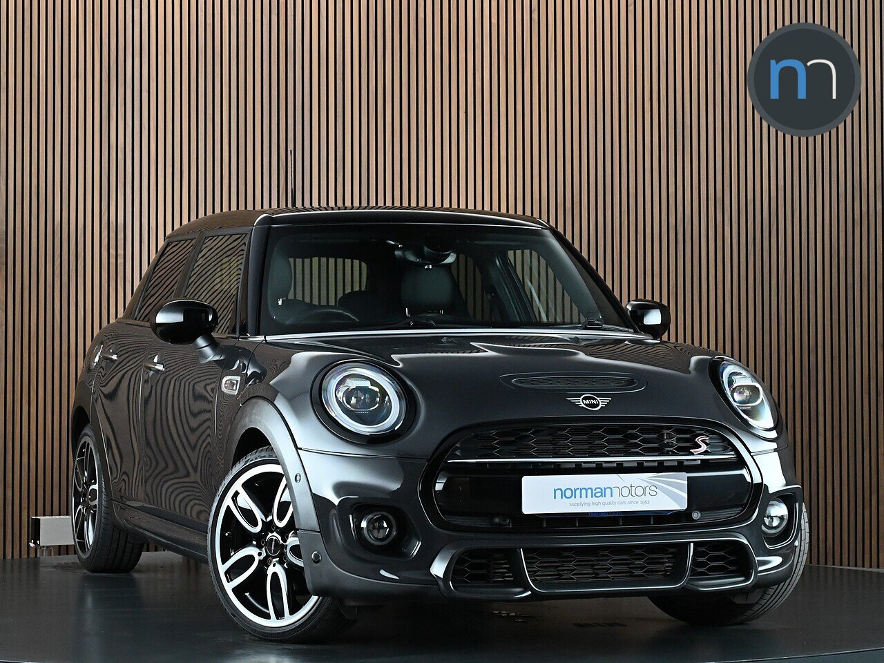 Mini Hatch 2020