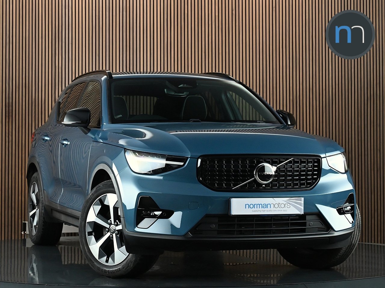 2024 Volvo XC40