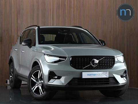 Volvo XC40 2.0 D3 R-Design Pro SUV 5dr Diesel Auto Euro 6 (s/s) (150 ps)