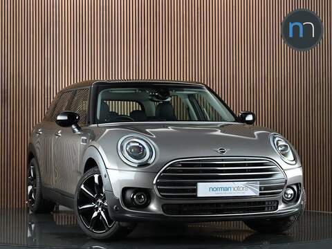 MINI Clubman 2.0 B4 MHEV Inscription Estate 5dr Petrol Hybrid Auto Euro 6 (s/s) (197 ps)