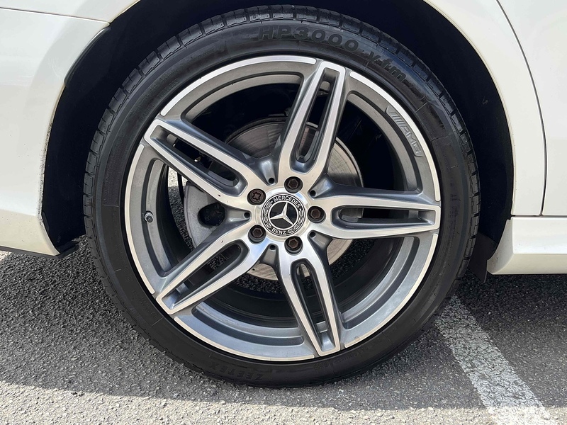 Mercedes-Benz 2.0 E220d AMG Line (Premium Plus) Saloon 4dr Diesel G-Tronic+ 4MATIC Euro 6 (s/s) (194 ps)