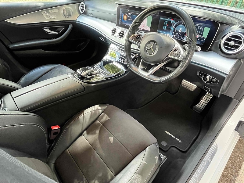 Mercedes-Benz 2.0 E220d AMG Line (Premium Plus) Saloon 4dr Diesel G-Tronic+ 4MATIC Euro 6 (s/s) (194 ps)