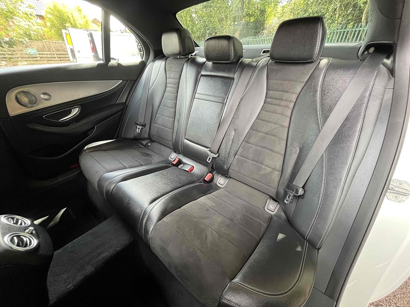 Mercedes-Benz 2.0 E220d AMG Line (Premium Plus) Saloon 4dr Diesel G-Tronic+ 4MATIC Euro 6 (s/s) (194 ps)