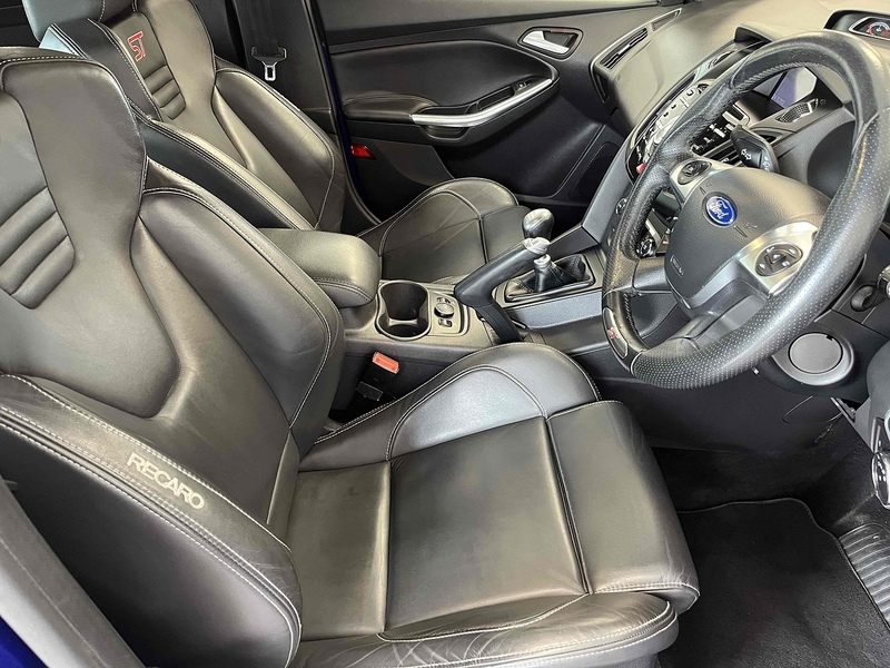 Ford 2.0T EcoBoost ST-3 Hatchback 5dr Petrol Manual Euro 5 (s/s) (250 ps)