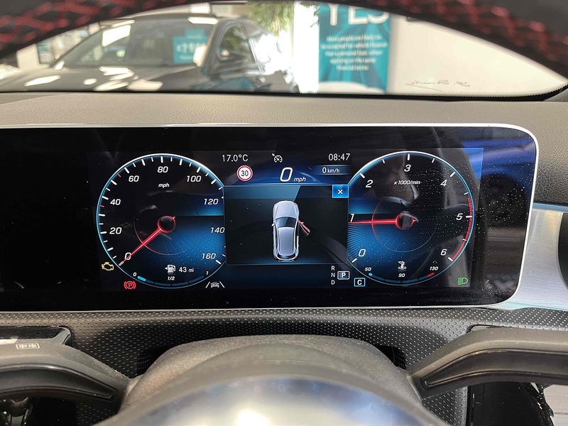 Mercedes-Benz 1.5 A180d AMG Line (Premium Plus) Hatchback 5dr Diesel 7G-DCT Euro 6 (s/s) (116 ps)