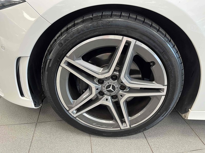 Mercedes-Benz 1.5 A180d AMG Line (Premium Plus) Hatchback 5dr Diesel 7G-DCT Euro 6 (s/s) (116 ps)