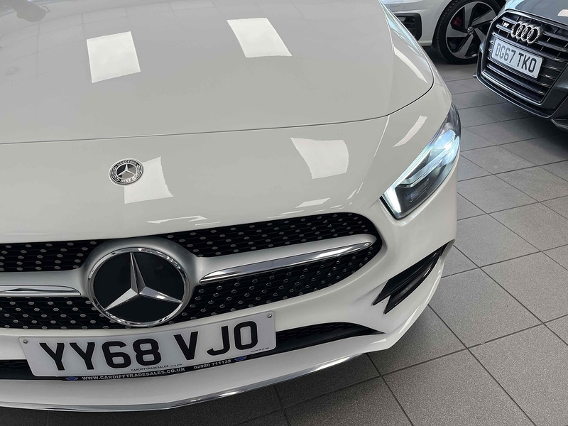 Mercedes-Benz 1.5 A180d AMG Line (Premium Plus) Hatchback 5dr Diesel 7G-DCT Euro 6 (s/s) (116 ps)