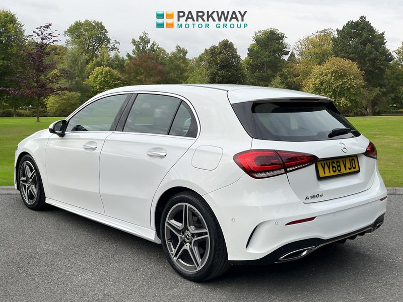 Mercedes-Benz 1.5 A180d AMG Line (Premium Plus) Hatchback 5dr Diesel 7G-DCT Euro 6 (s/s) (116 ps)