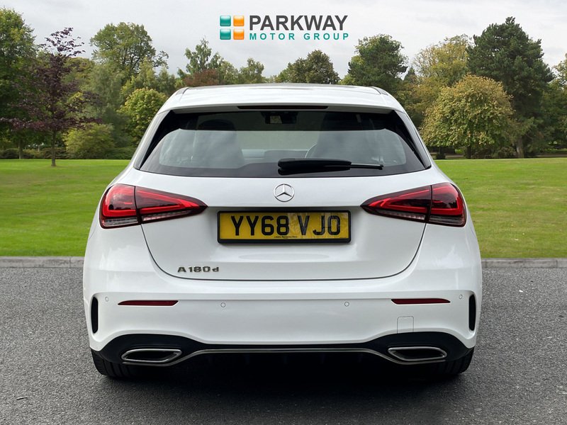 Mercedes-Benz 1.5 A180d AMG Line (Premium Plus) Hatchback 5dr Diesel 7G-DCT Euro 6 (s/s) (116 ps)