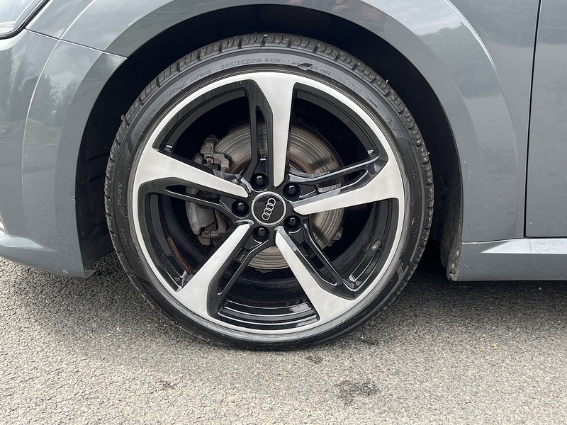 Audi 2.0 TFSI Black Edition Roadster 2dr Petrol S Tronic Euro 6 (s/s) (230 ps)