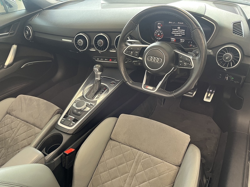 Audi 2.0 TFSI Black Edition Roadster 2dr Petrol S Tronic Euro 6 (s/s) (230 ps)