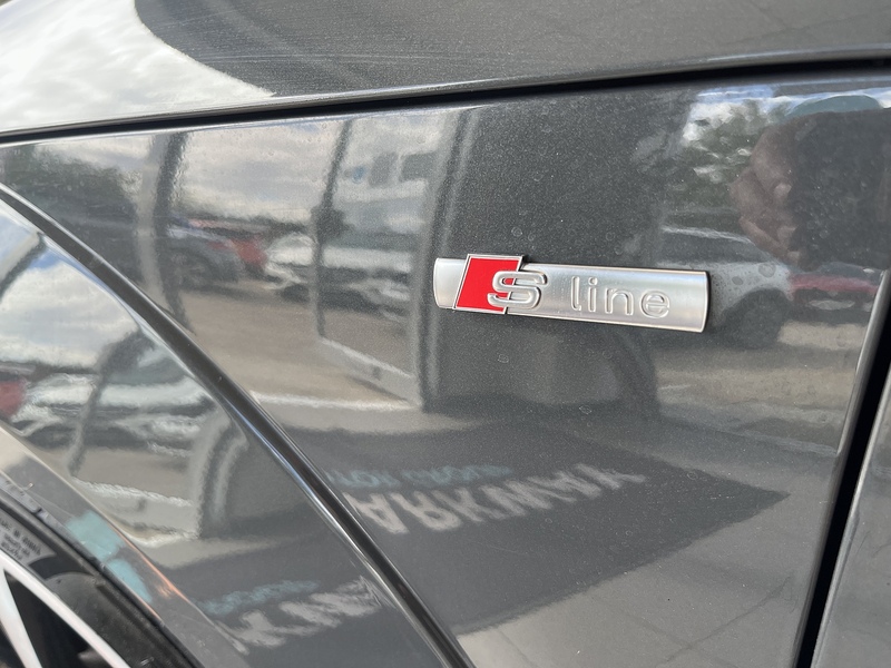 Audi 2.0 TFSI Black Edition Roadster 2dr Petrol S Tronic Euro 6 (s/s) (230 ps)