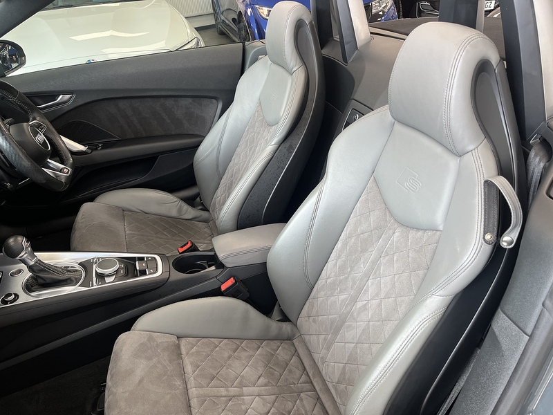 Audi 2.0 TFSI Black Edition Roadster 2dr Petrol S Tronic Euro 6 (s/s) (230 ps)