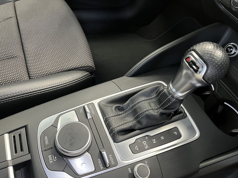 Audi 2.0 TDI S line Hatchback 3dr Diesel S Tronic Auto 6Spd quattro Euro 6 (s/s) (184 ps)