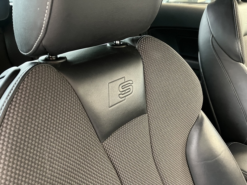 Audi 2.0 TDI S line Hatchback 3dr Diesel S Tronic Auto 6Spd quattro Euro 6 (s/s) (184 ps)