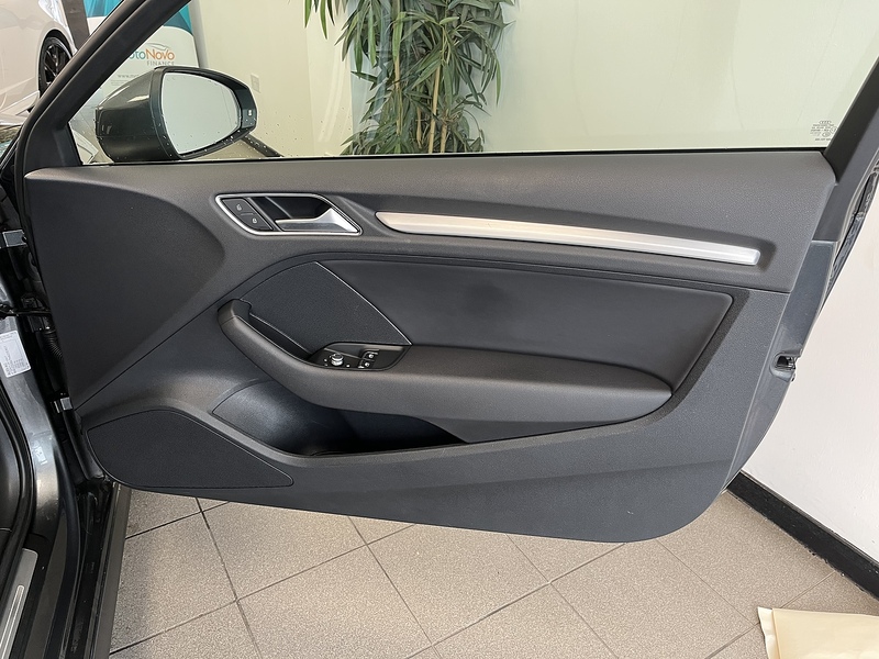 Audi 2.0 TDI S line Hatchback 3dr Diesel S Tronic Auto 6Spd quattro Euro 6 (s/s) (184 ps)