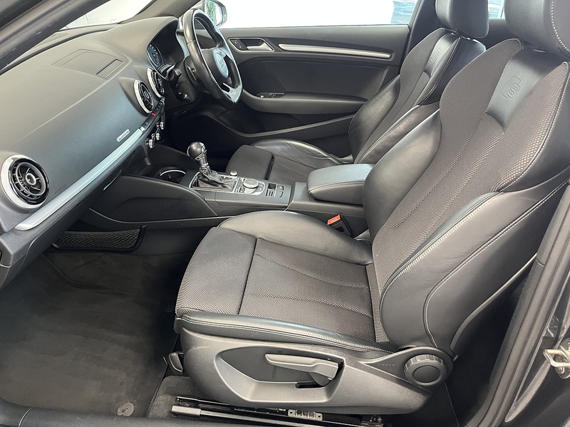 Audi 2.0 TDI S line Hatchback 3dr Diesel S Tronic Auto 6Spd quattro Euro 6 (s/s) (184 ps)