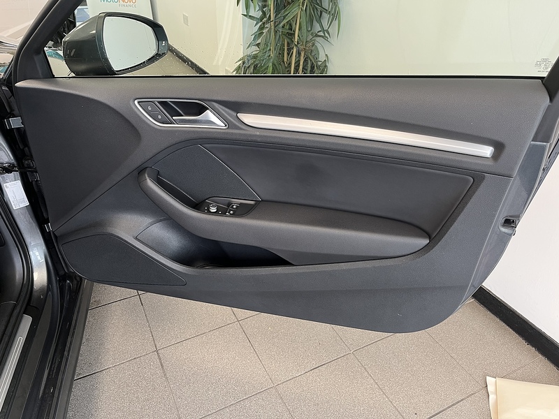 Audi 2.0 TDI S line Hatchback 3dr Diesel S Tronic Auto 6Spd quattro Euro 6 (s/s) (184 ps)