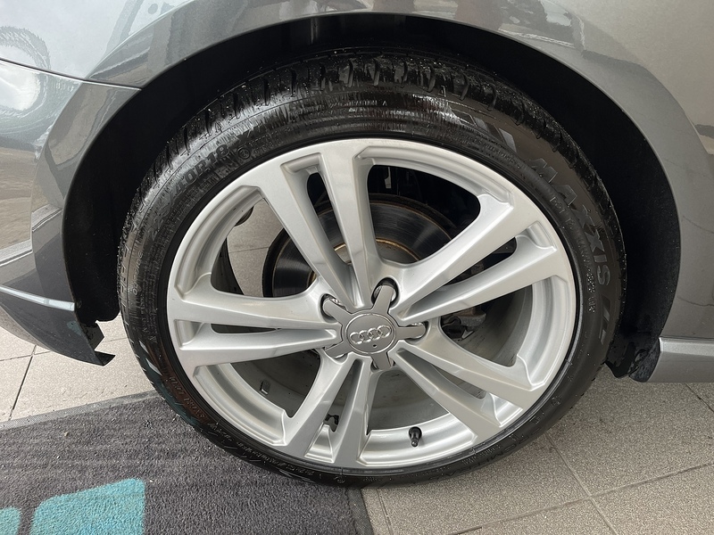 Audi 2.0 TDI S line Hatchback 3dr Diesel S Tronic Auto 6Spd quattro Euro 6 (s/s) (184 ps)