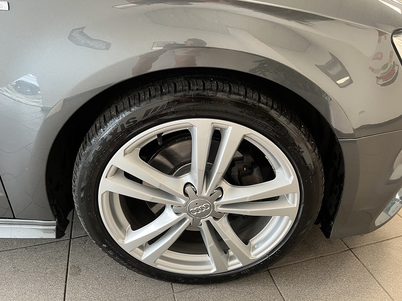 Audi 2.0 TDI S line Hatchback 3dr Diesel S Tronic Auto 6Spd quattro Euro 6 (s/s) (184 ps)