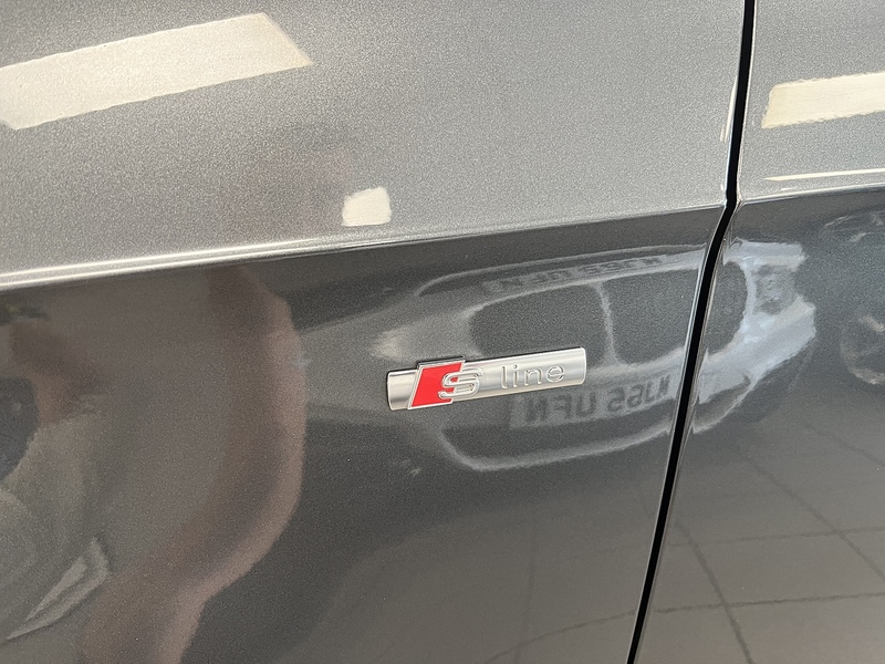 Audi 2.0 TDI S line Hatchback 3dr Diesel S Tronic Auto 6Spd quattro Euro 6 (s/s) (184 ps)
