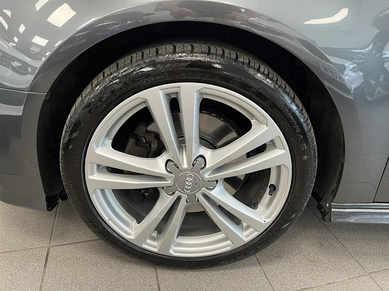 Audi 2.0 TDI S line Hatchback 3dr Diesel S Tronic Auto 6Spd quattro Euro 6 (s/s) (184 ps)