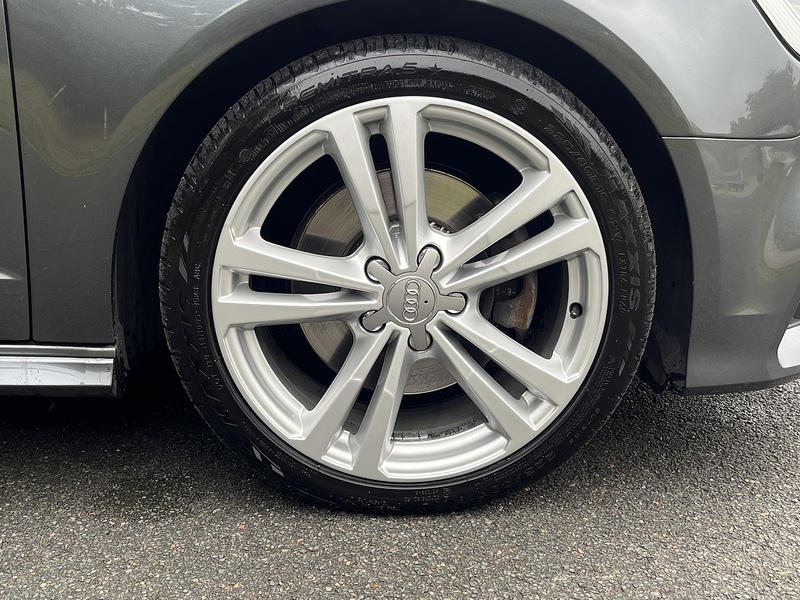 Audi 2.0 TDI S line Hatchback 3dr Diesel S Tronic Auto 6Spd quattro Euro 6 (s/s) (184 ps)