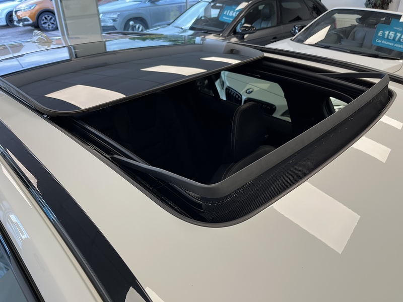 Volvo 2.0 D4 R-Design Estate 5dr Diesel Auto Euro 6 (s/s) (190 ps)