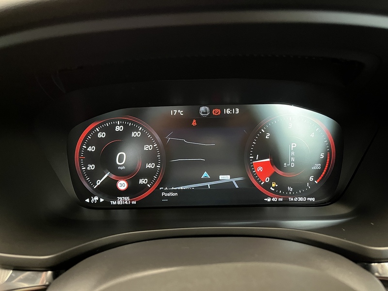 Volvo 2.0 D4 R-Design Estate 5dr Diesel Auto Euro 6 (s/s) (190 ps)