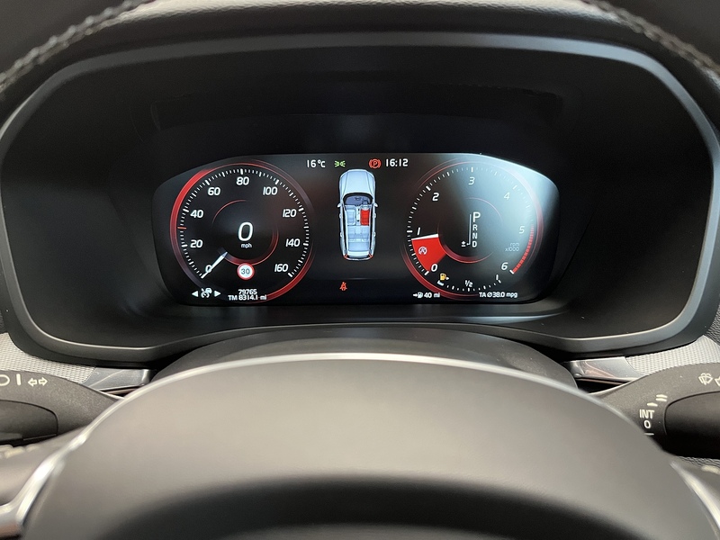 Volvo 2.0 D4 R-Design Estate 5dr Diesel Auto Euro 6 (s/s) (190 ps)