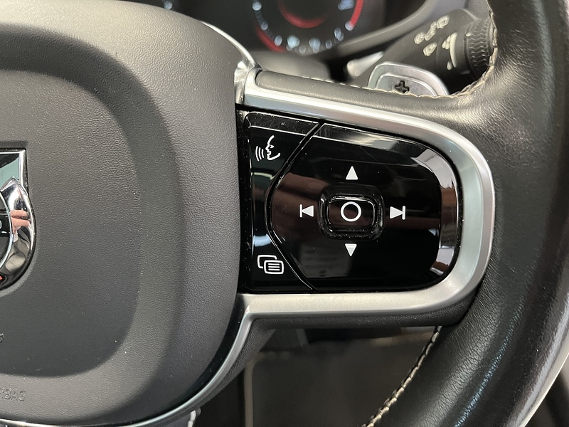 Volvo 2.0 D4 R-Design Estate 5dr Diesel Auto Euro 6 (s/s) (190 ps)