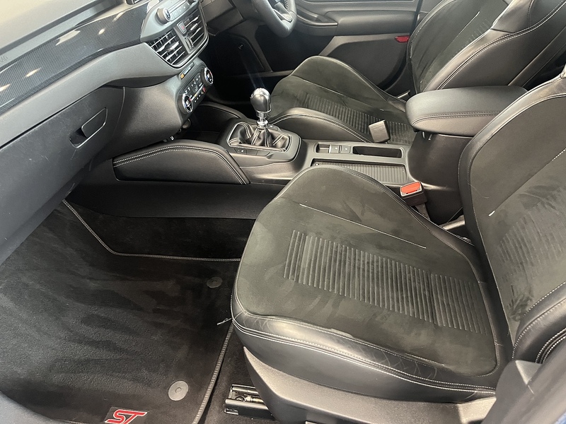 Ford 2.3T EcoBoost ST Hatchback 5dr Petrol Manual Euro 6 (s/s) (280 ps)