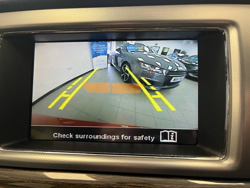 Jaguar 2.2d R-Sport Saloon 4dr Diesel Auto Euro 5 (s/s) (200 ps)