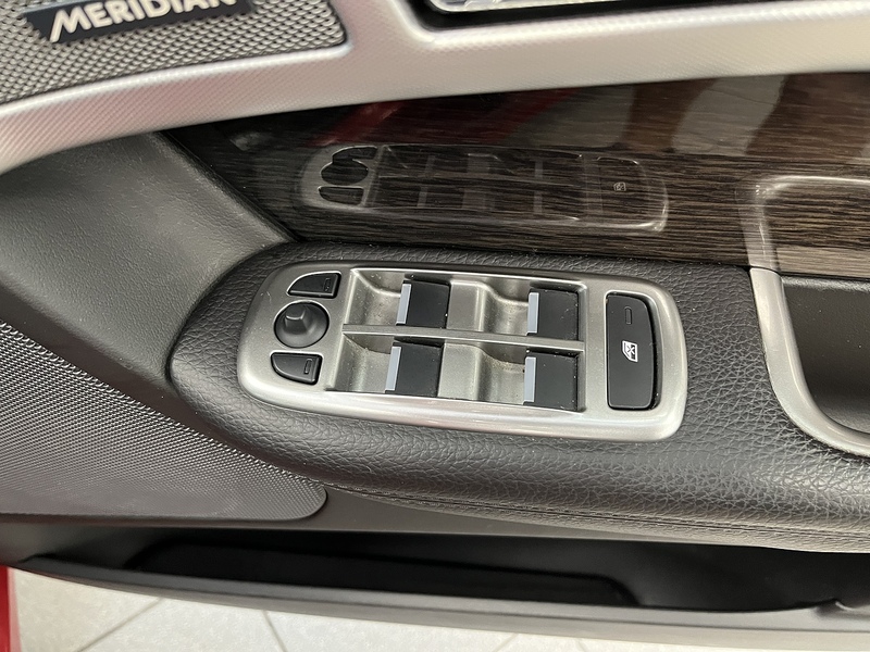 Jaguar 2.2d R-Sport Saloon 4dr Diesel Auto Euro 5 (s/s) (200 ps)