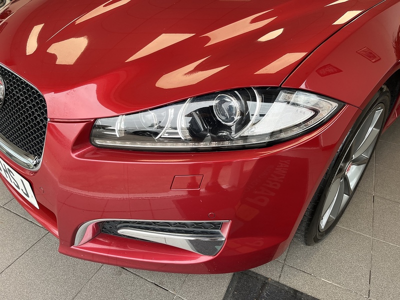 Jaguar 2.2d R-Sport Saloon 4dr Diesel Auto Euro 5 (s/s) (200 ps)