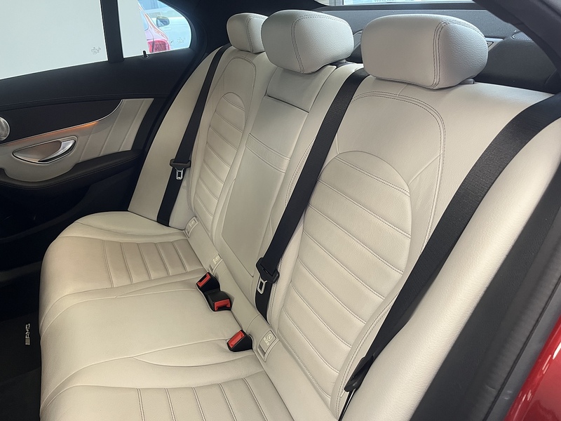 Mercedes-Benz 2.1 C250 BlueTEC AMG Line Saloon 4dr Diesel G-Tronic+ Euro 6 (s/s) (204 ps)