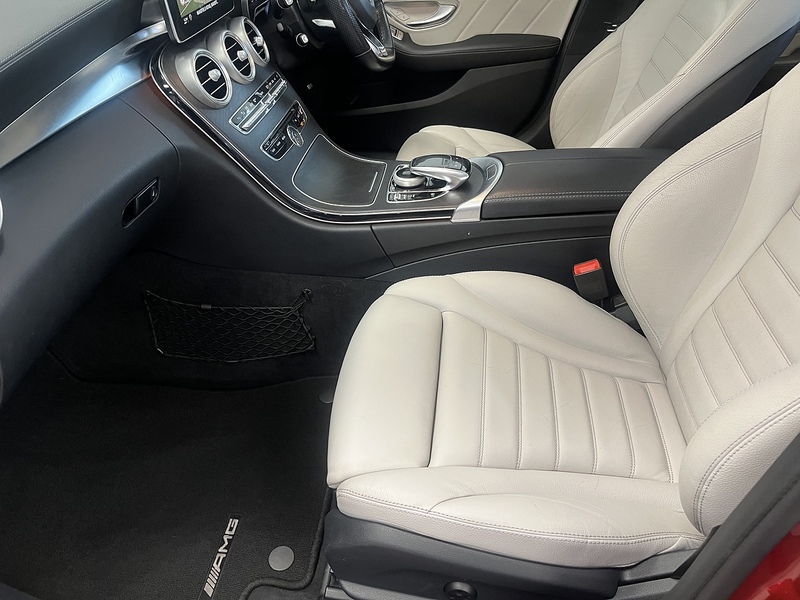 Mercedes-Benz 2.1 C250 BlueTEC AMG Line Saloon 4dr Diesel G-Tronic+ Euro 6 (s/s) (204 ps)