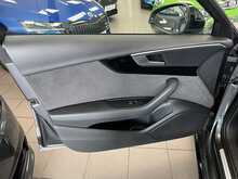 Audi A4 TDI Black Edition - U15116