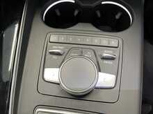 Audi A4 TDI Black Edition - U15116