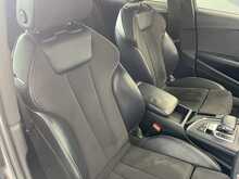 Audi A4 TDI Black Edition - U15116