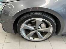 Audi A4 TDI Black Edition - U15116