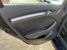 Audi A3 TFSI CoD S line - U15131